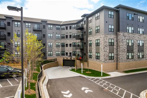 Lyndale Flats Apartments, 9320 Lyndale Avenue South,。